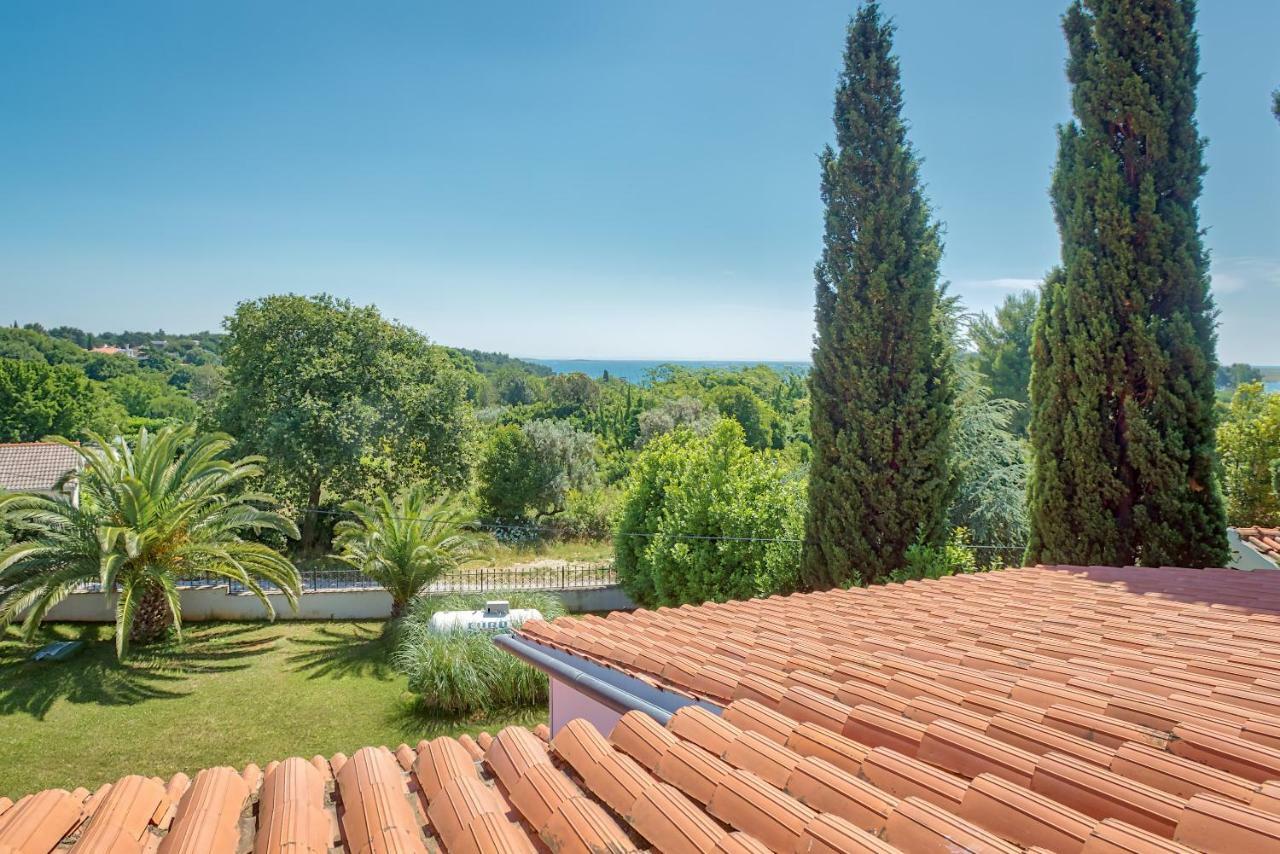 Villa Valentina Premantura Exterior photo