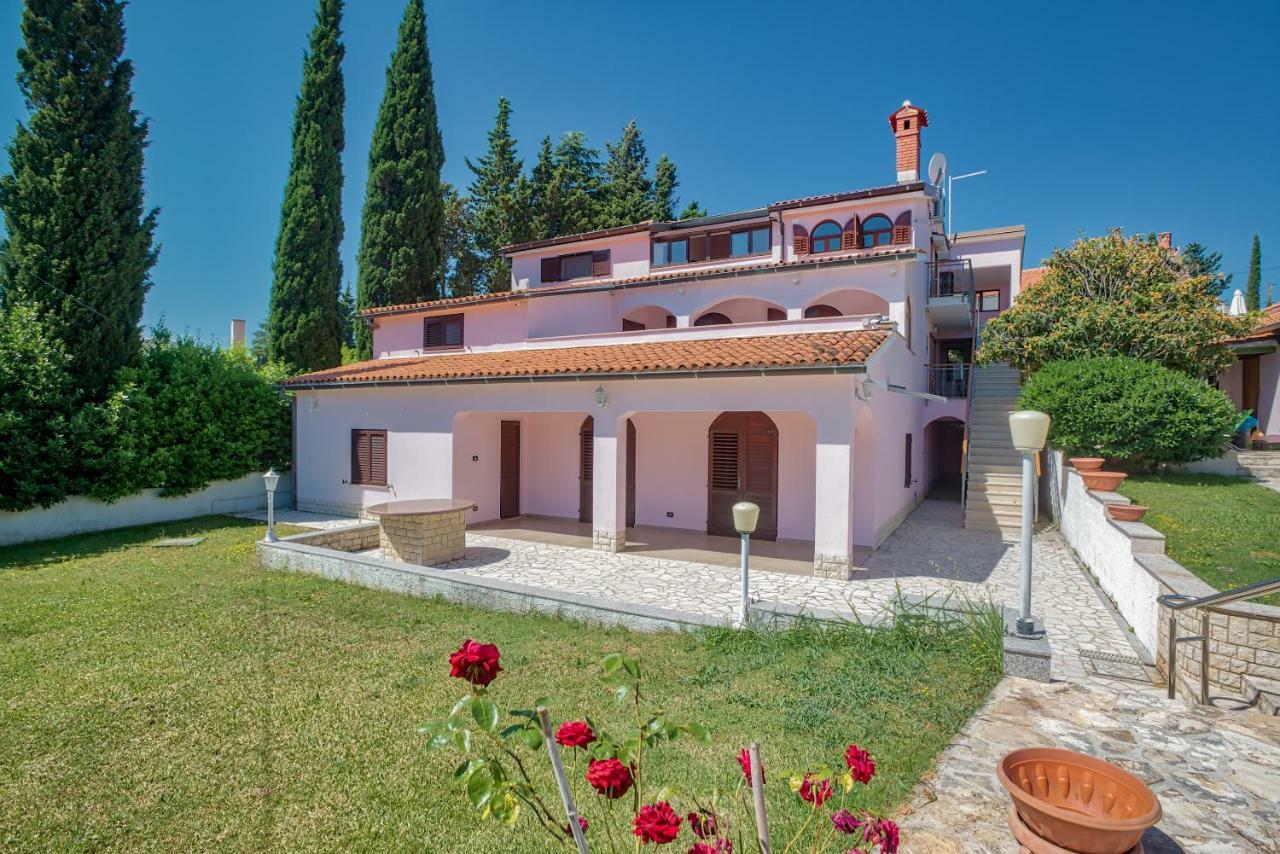 Villa Valentina Premantura Exterior photo